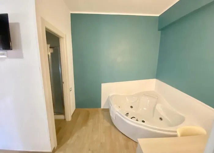 Il Viaggiatore Via Rimini Serapo Gaeta